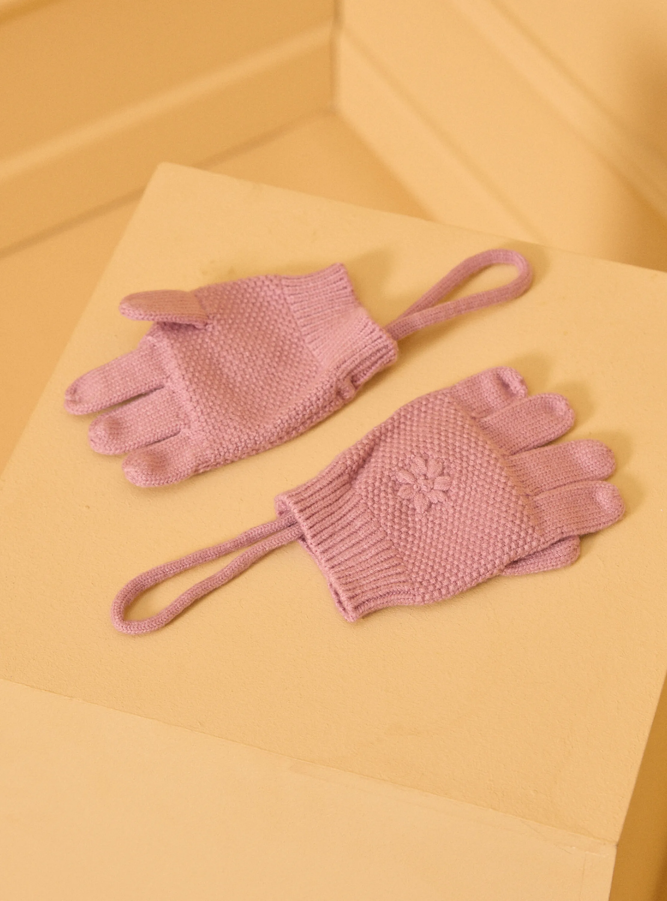 Clearance Sergent Major Baby rose GLOVES & MITTENS