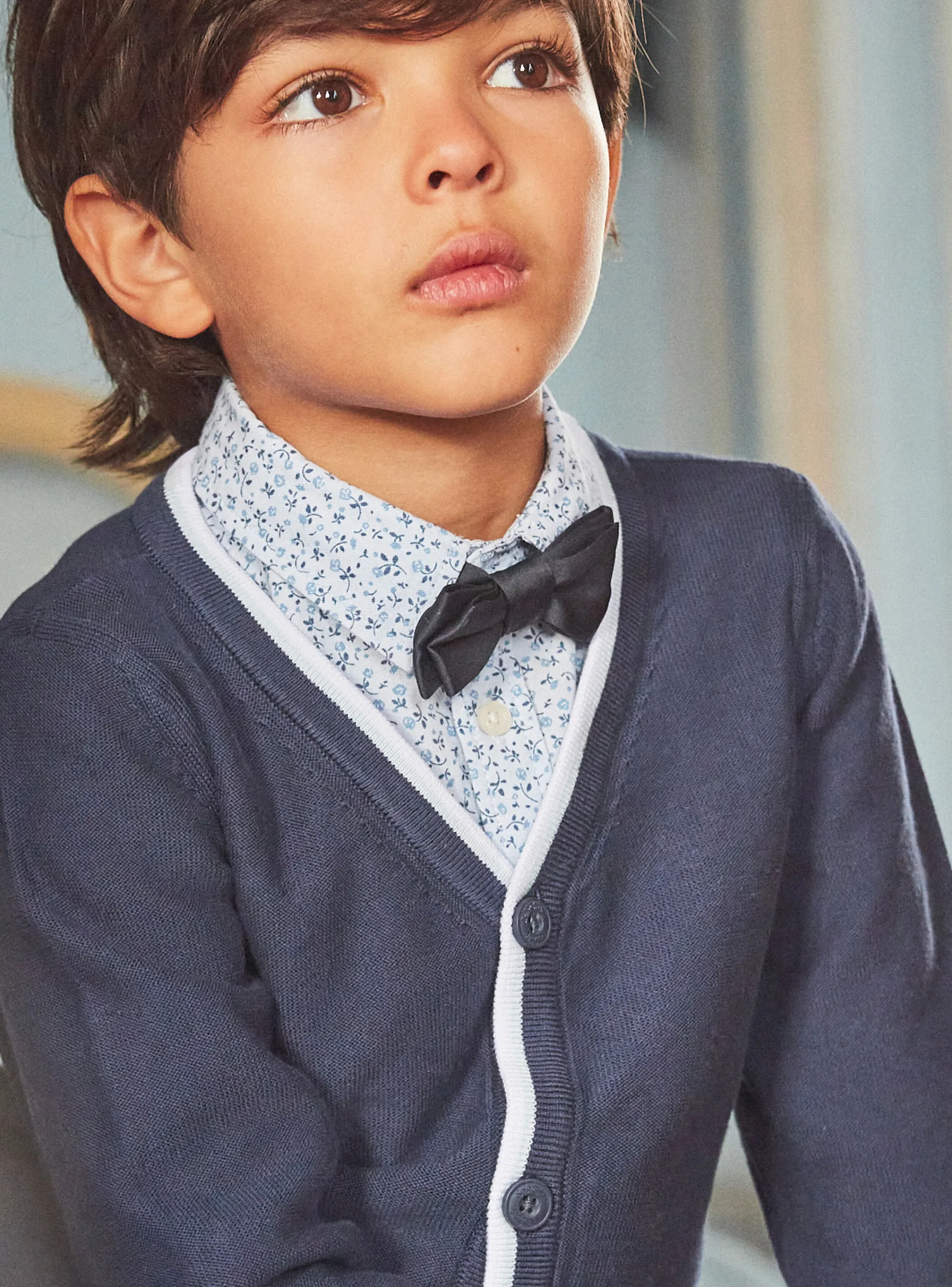 Best Sergent Major Blue V-neck cardigan