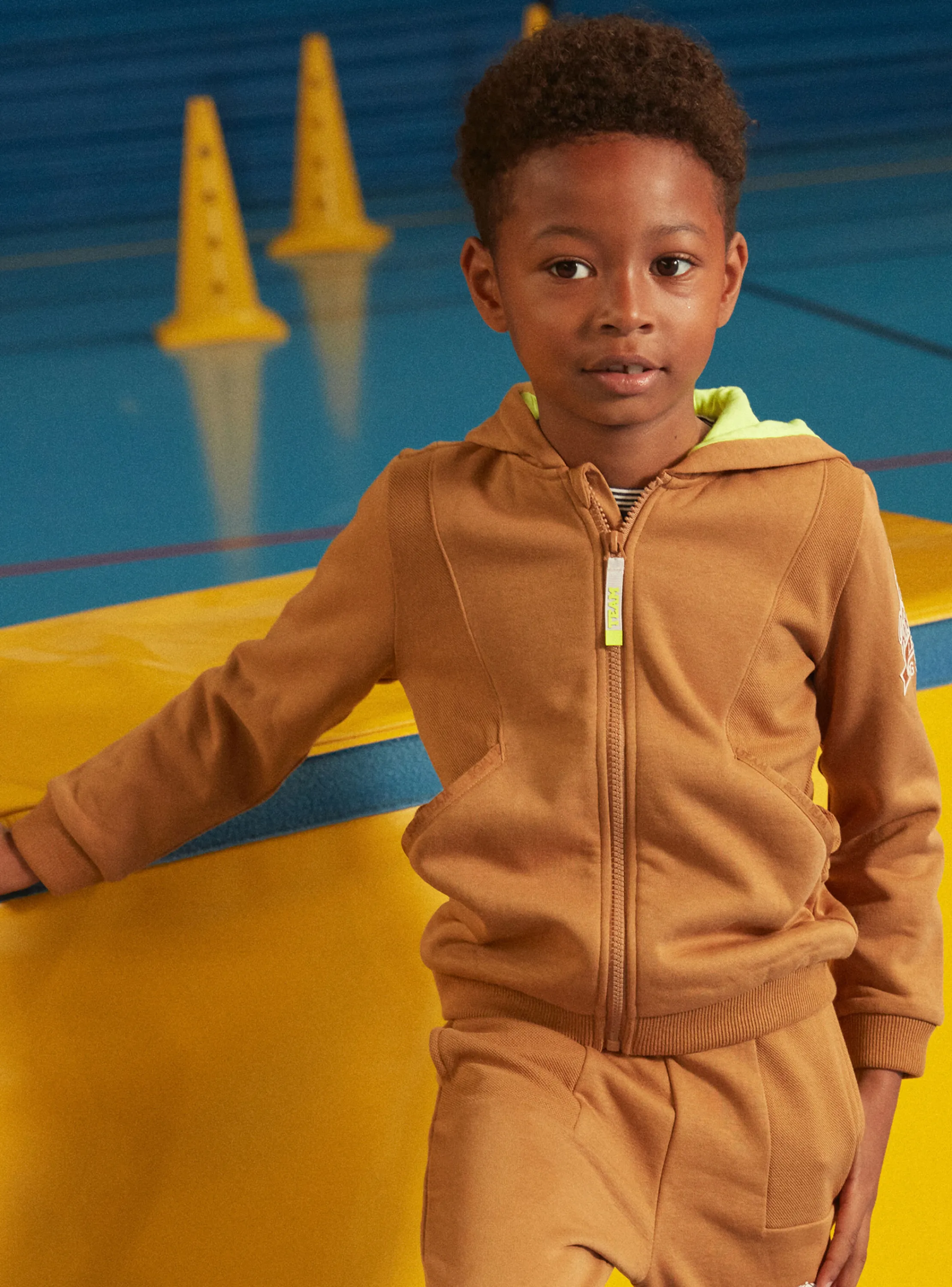 Online Sergent Major Brown JOGGING TOP