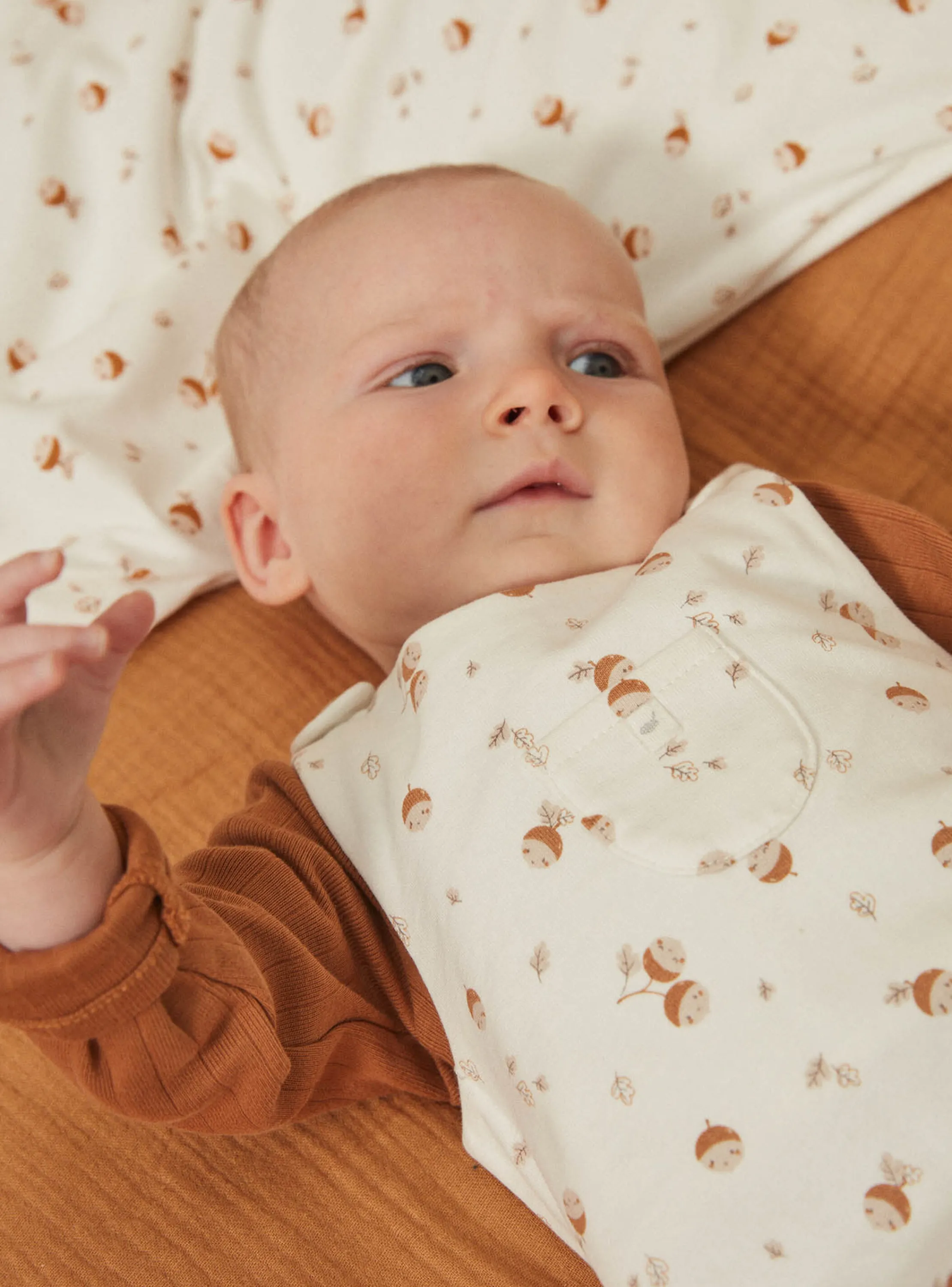 Sale Sergent Major Caramel bodysuit, ecru overalls and beige socks