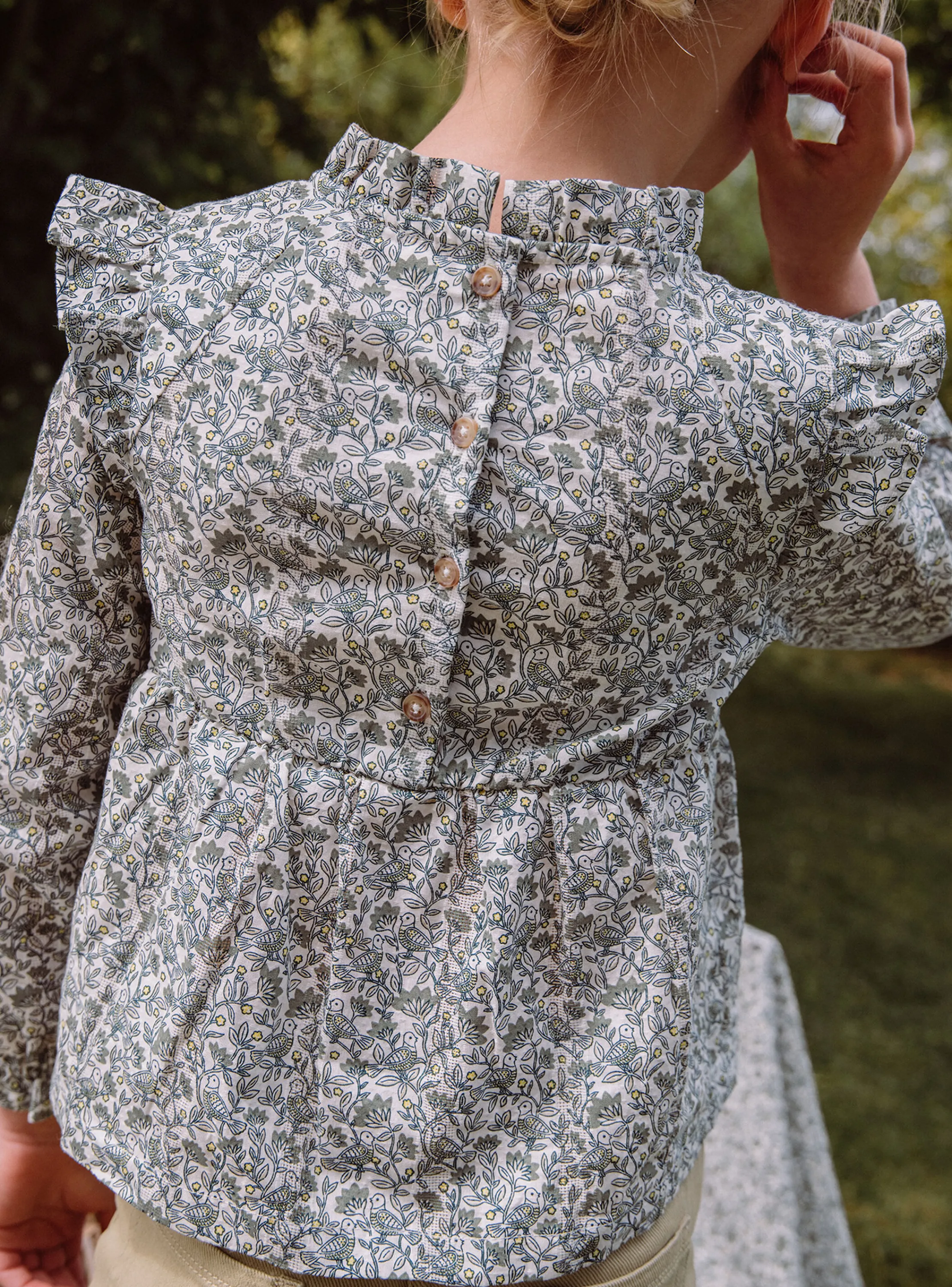 Online Sergent Major Ecru and green blouse with floral print