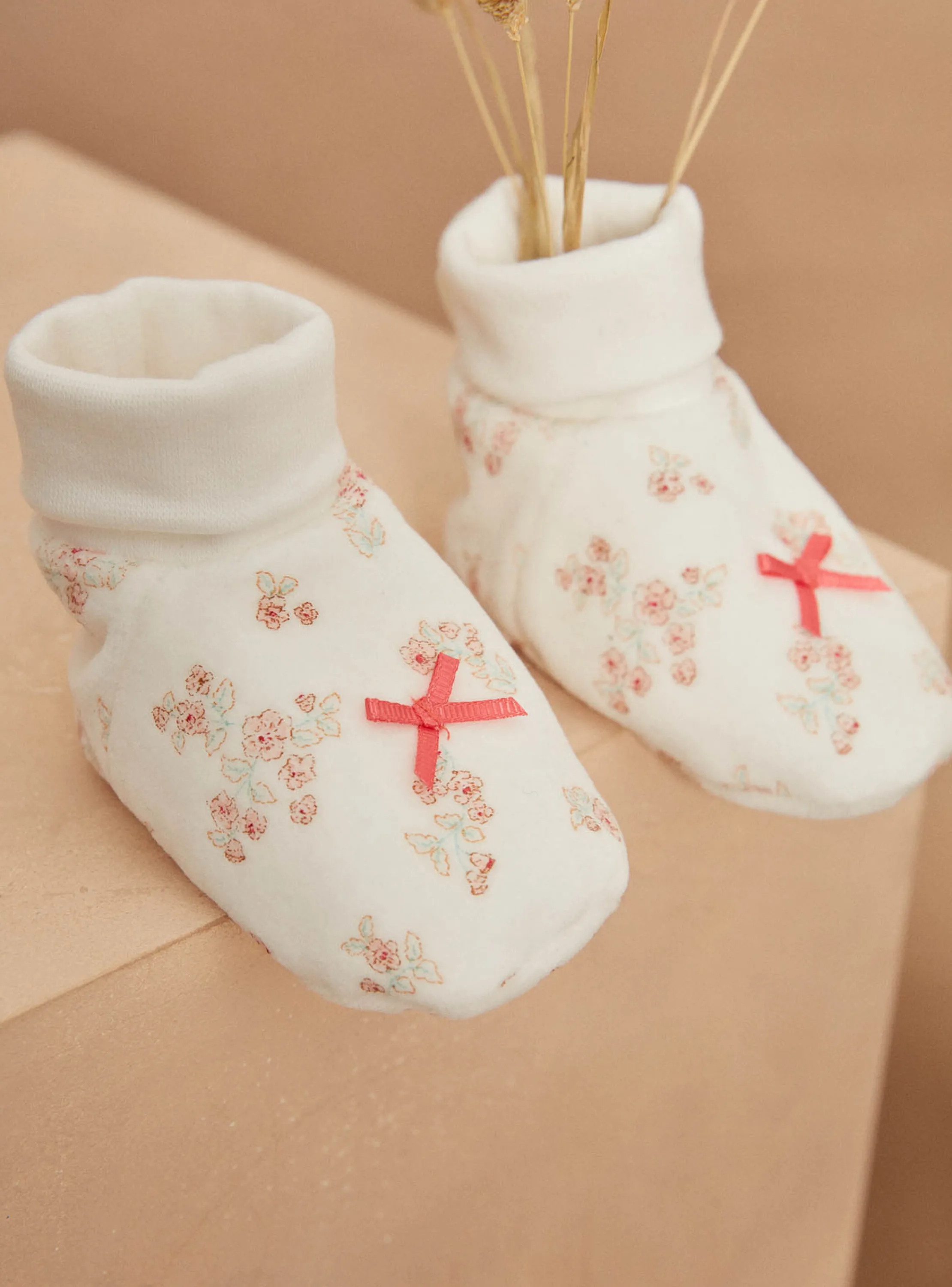 Flash Sale Sergent Major Ecru velvet birth slippers