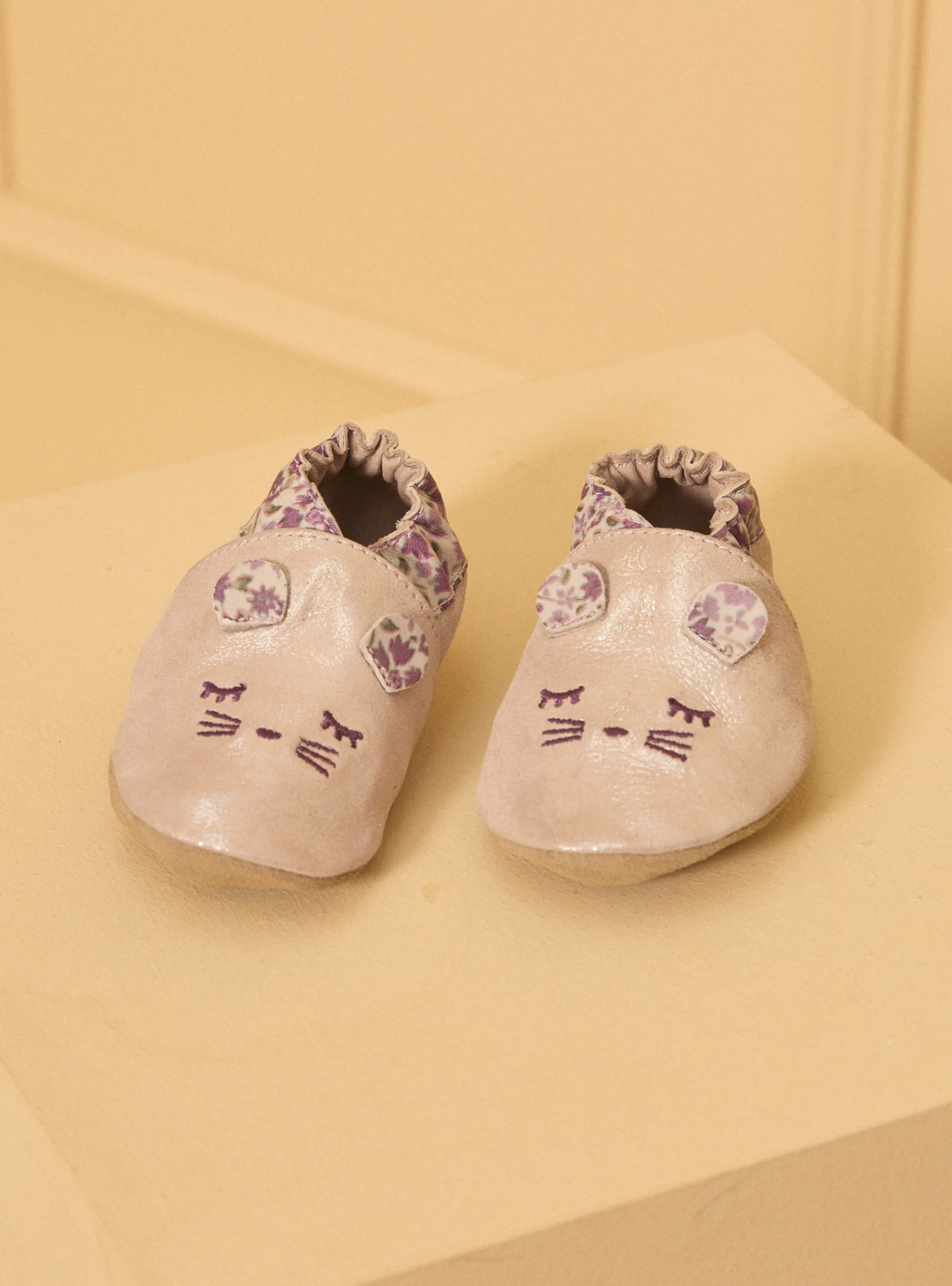 Clearance Sergent Major Gold Leather slipper