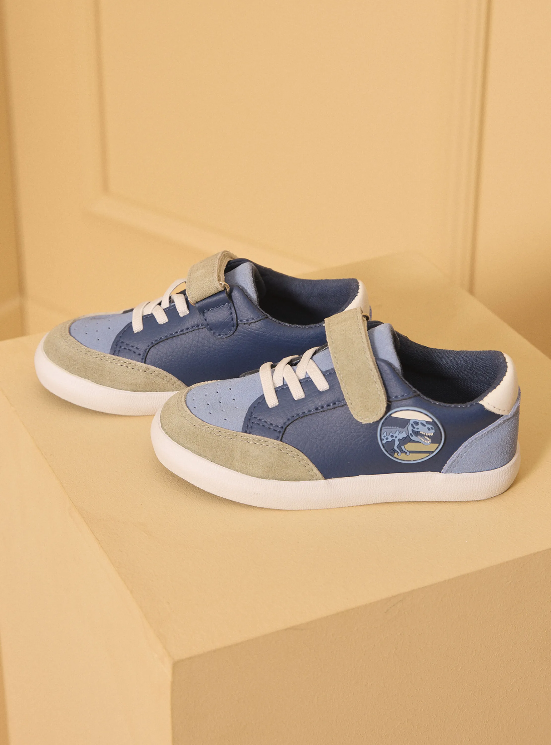 Hot Sergent Major Medium blue TENNIS