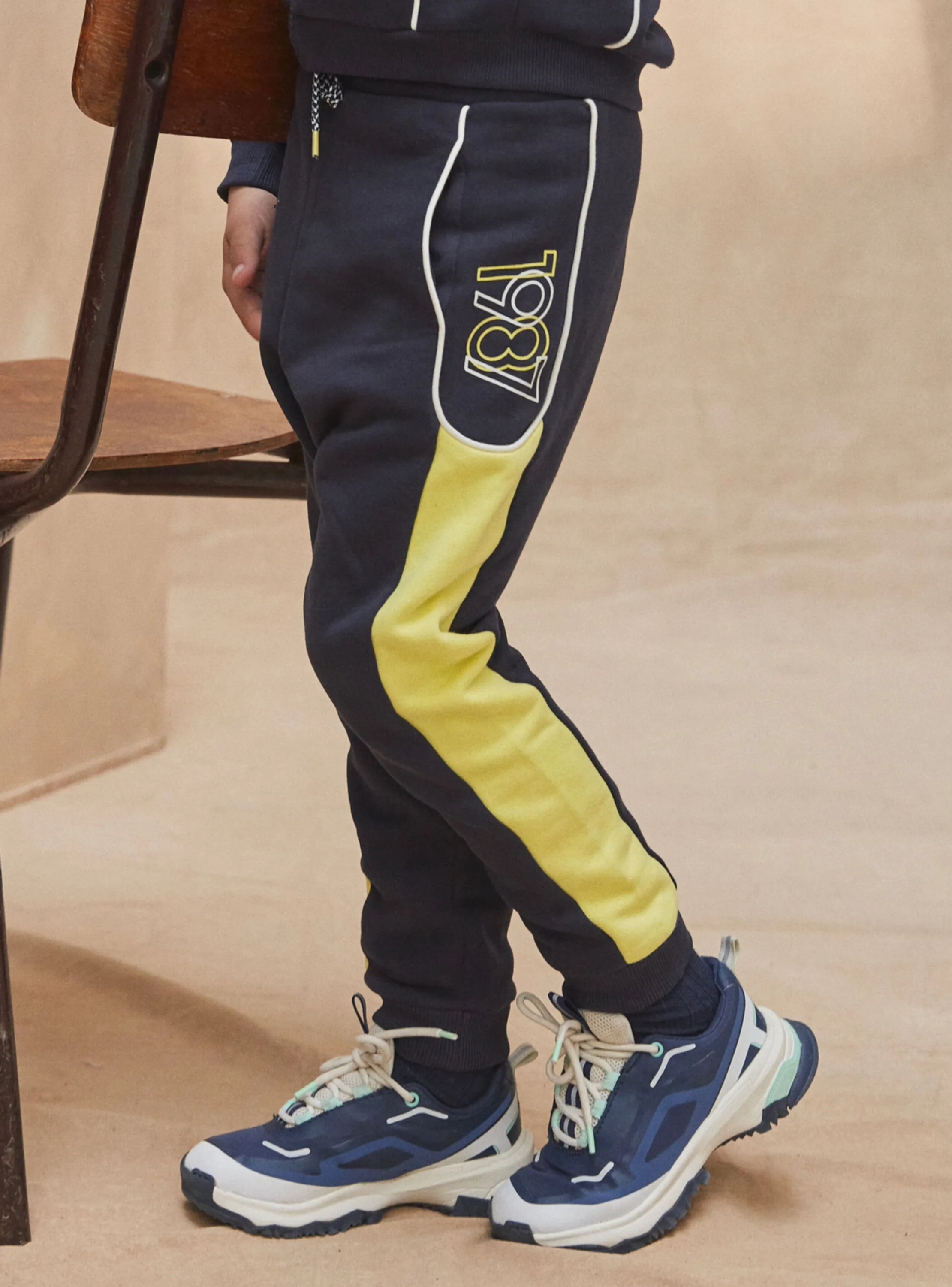 Cheap Sergent Major Navy blue jogging pants with a 1987 print
