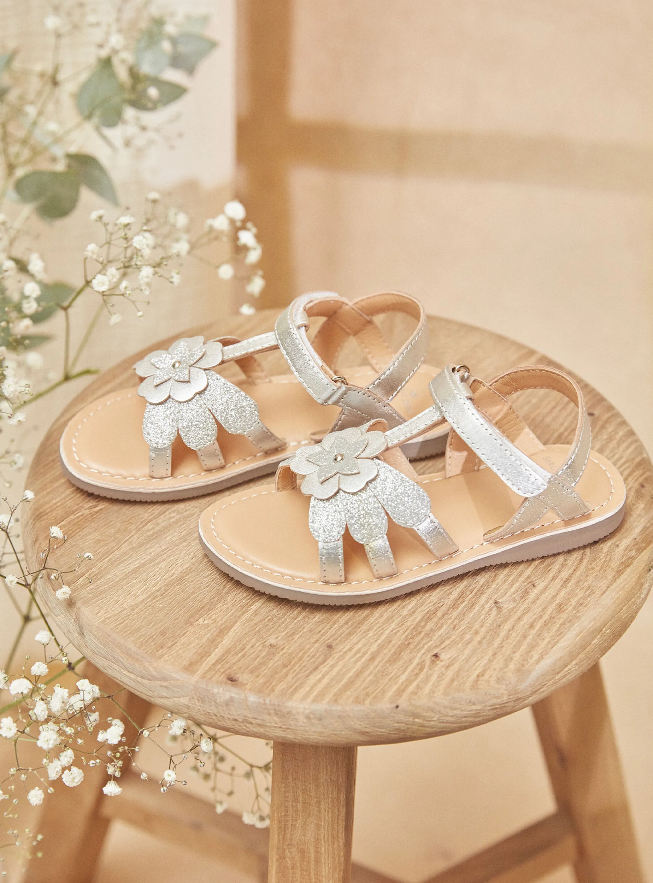 Hot Sergent Major Open-toed silver-coloured sandals