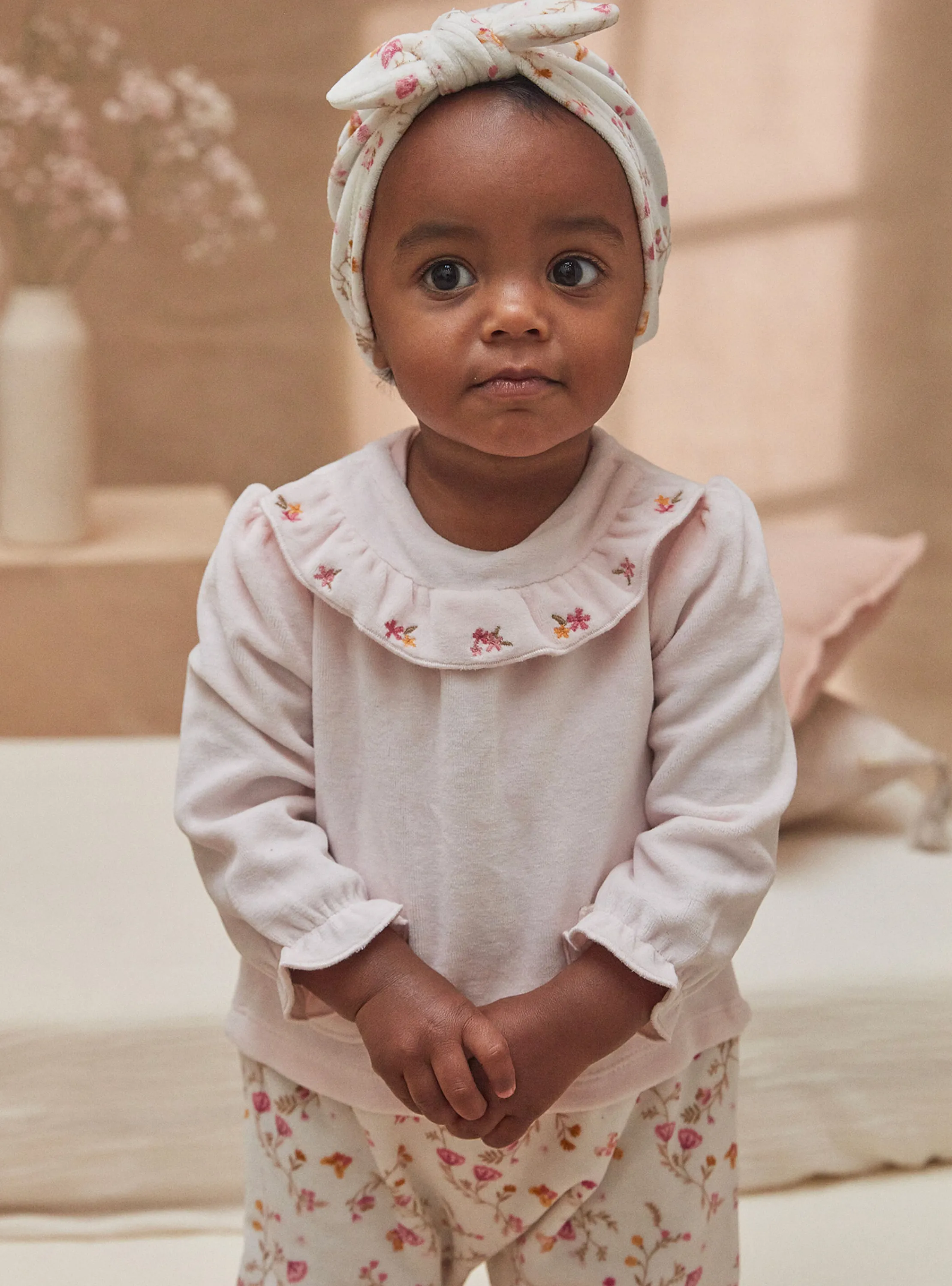 Fashion Sergent Major Pink bonnet and bolster set with floral print
