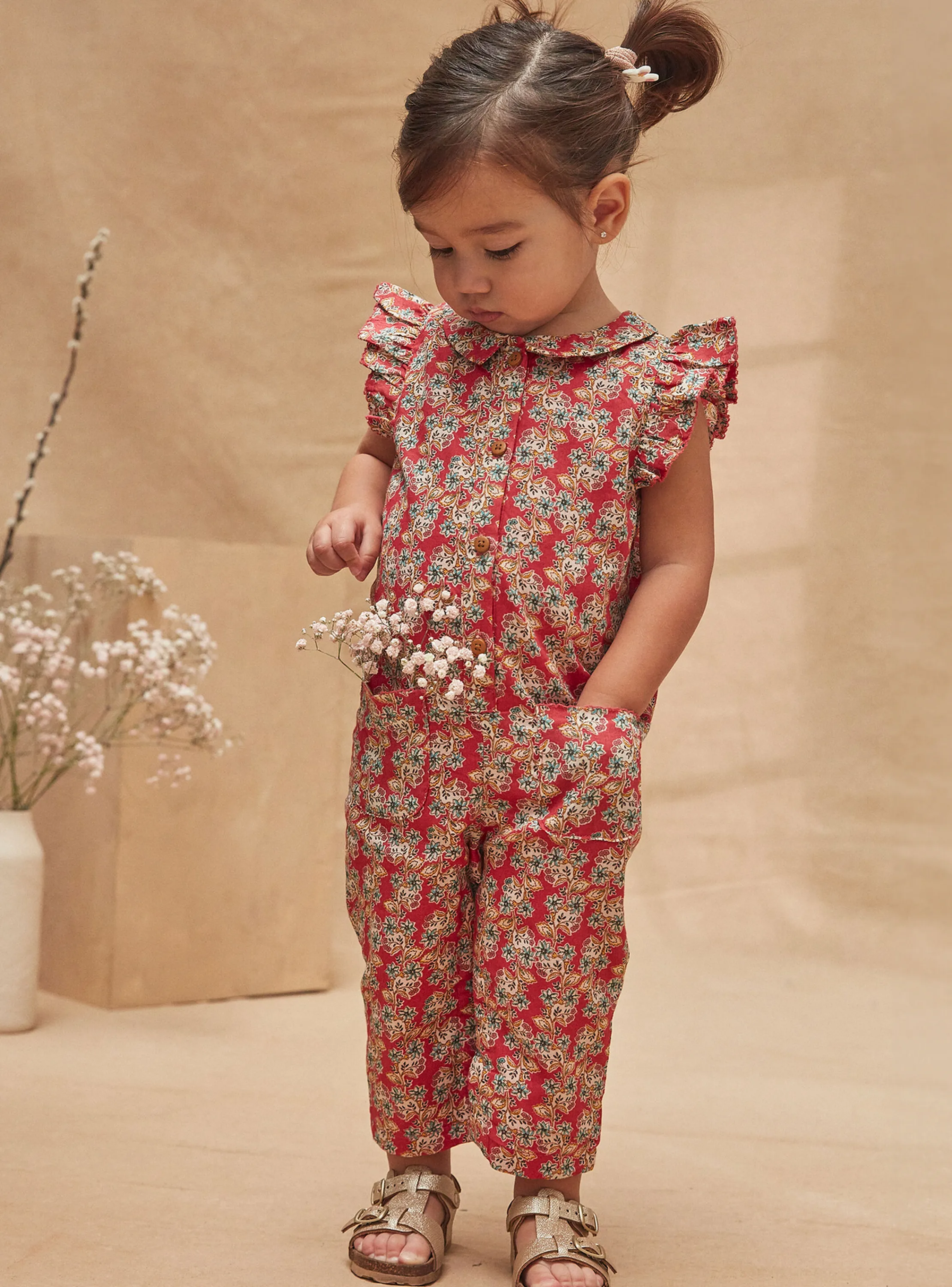 Best Sergent Major Red jumpsuit with a floral print collar