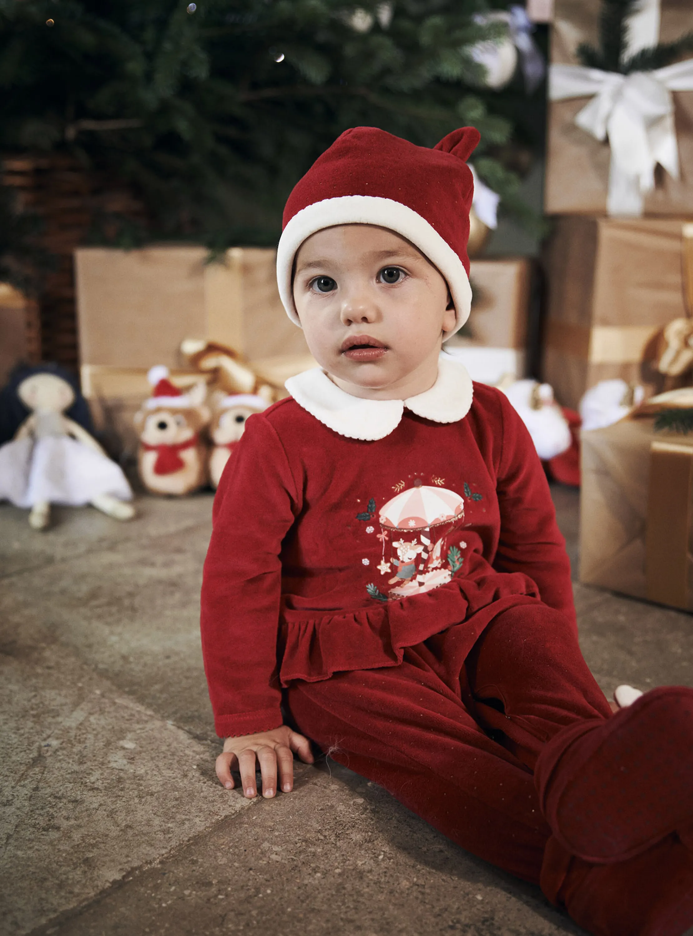 Sale Sergent Major Red velvet romper and bonnet set