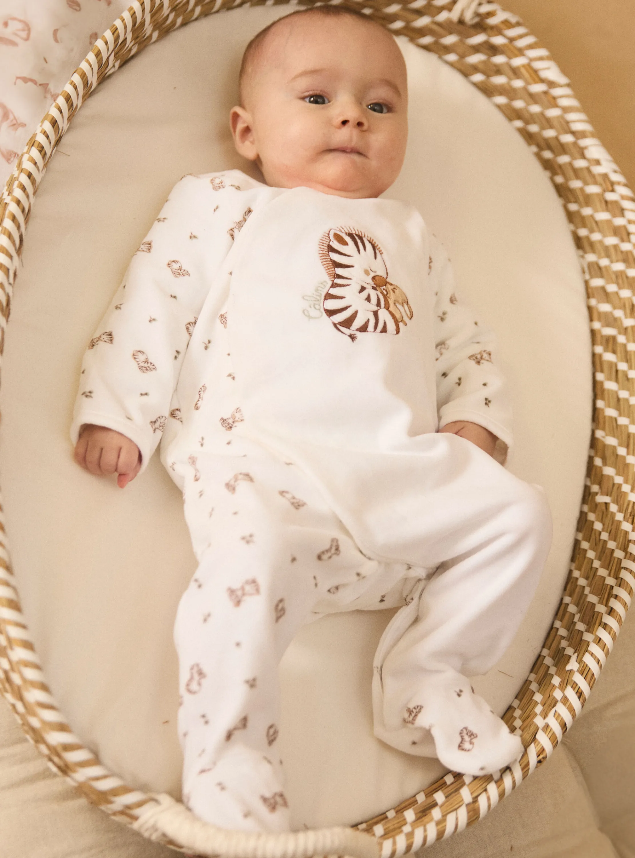 Discount Sergent Major White BABYGROW